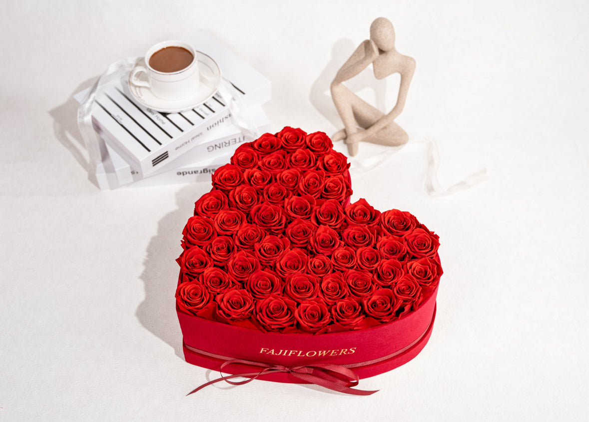 Valentines Day Heart Shaped 50 Flat Roses